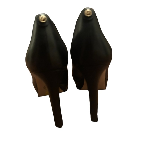 MICHAEL Michael Kors Black Leather Closed Toe Platform Pump Heels-Size 7 - Picture 7 of 10